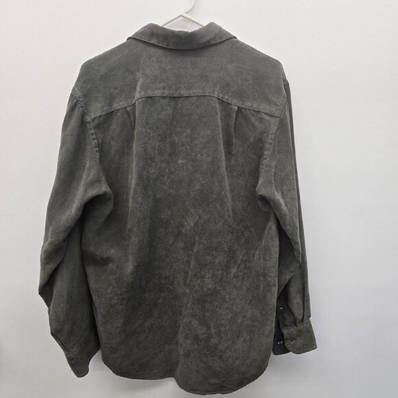 Van Heusen Men's  Long Sleeve Dress Shirt, Button Down, Size M (15-15 1/2) A22 - Picture 3 of 8